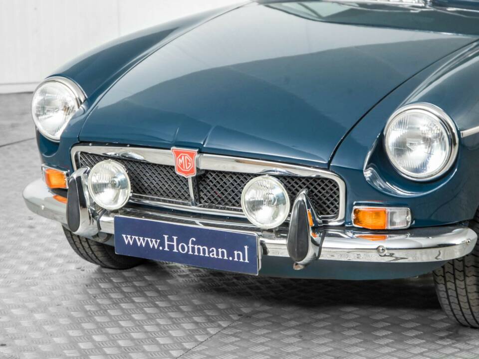 Bild 19/50 von MG MGB GT (1972)