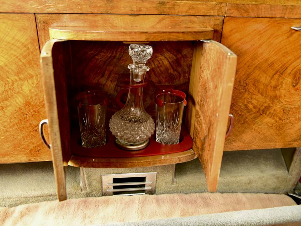 Bild 31/50 von Rolls-Royce Silver Wraith (1955)