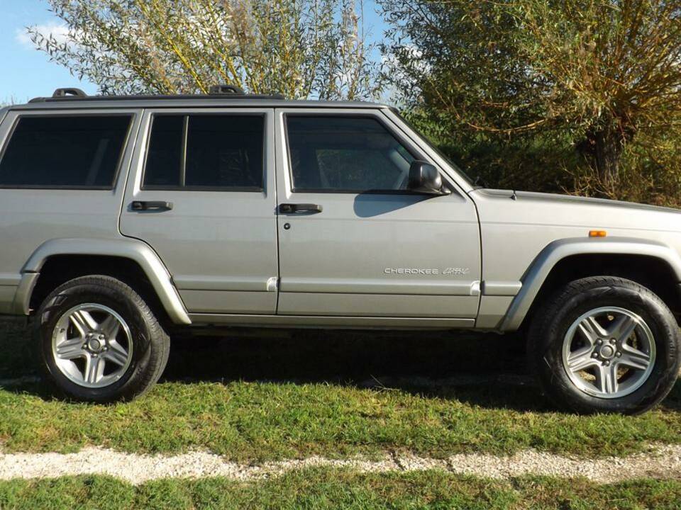Image 5/50 of Jeep Cherokee 2.5 TD (2000)