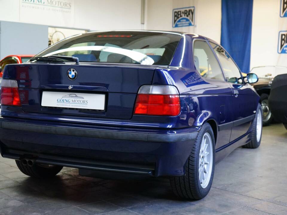 Image 15/33 of BMW 323ti Compact (1999)