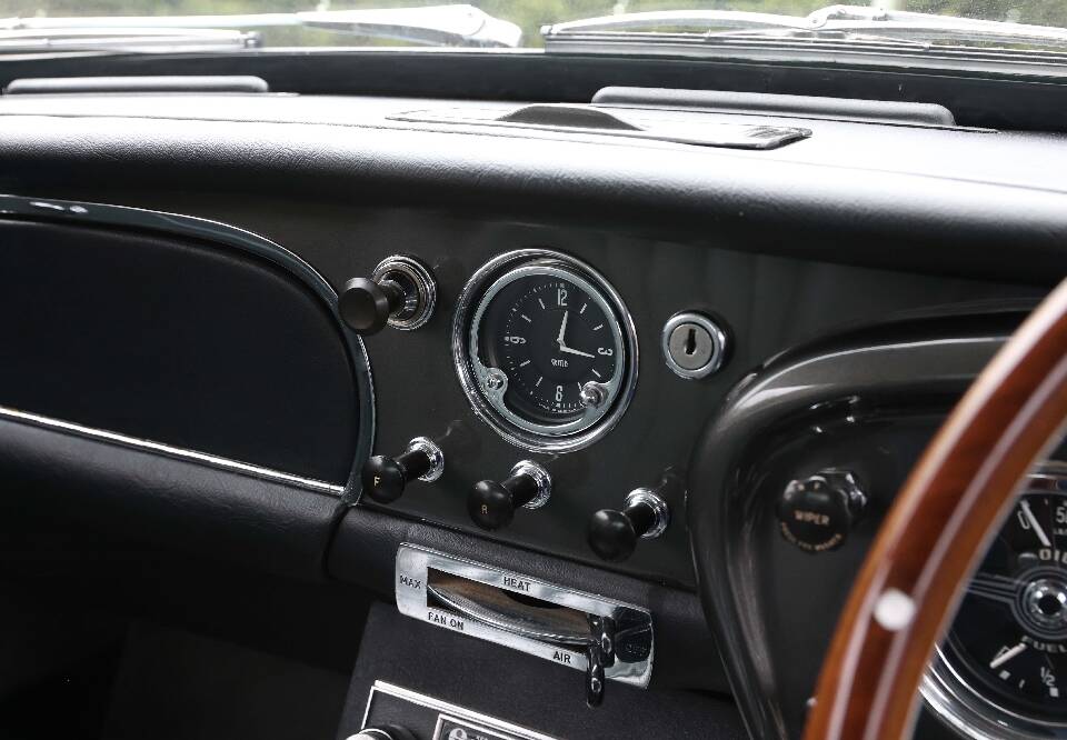 Afbeelding 26/30 van Aston Martin DB 4 (1959)