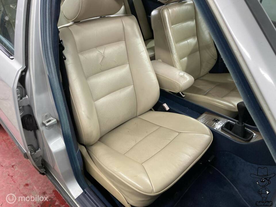 Bild 9/41 von Mercedes-Benz 300 D (1987)