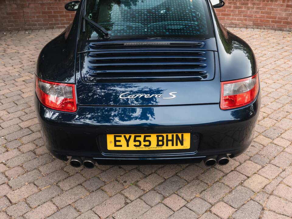 Bild 22/50 von Porsche 911 Carrera S (2005)