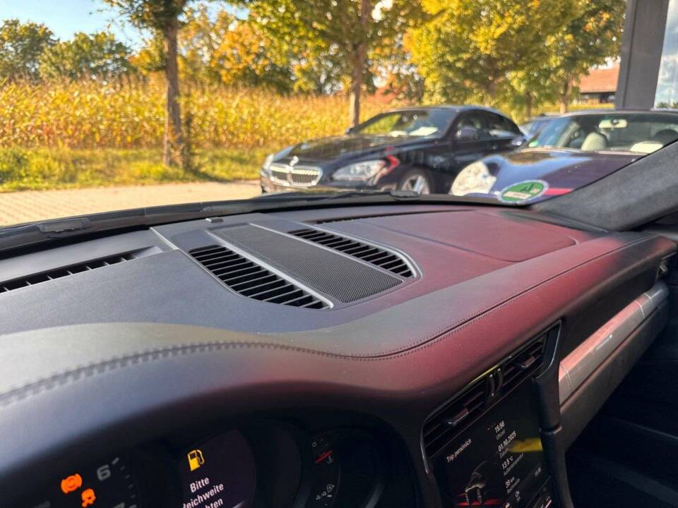 Bild 16/20 von Porsche 911 Carrera (2018)