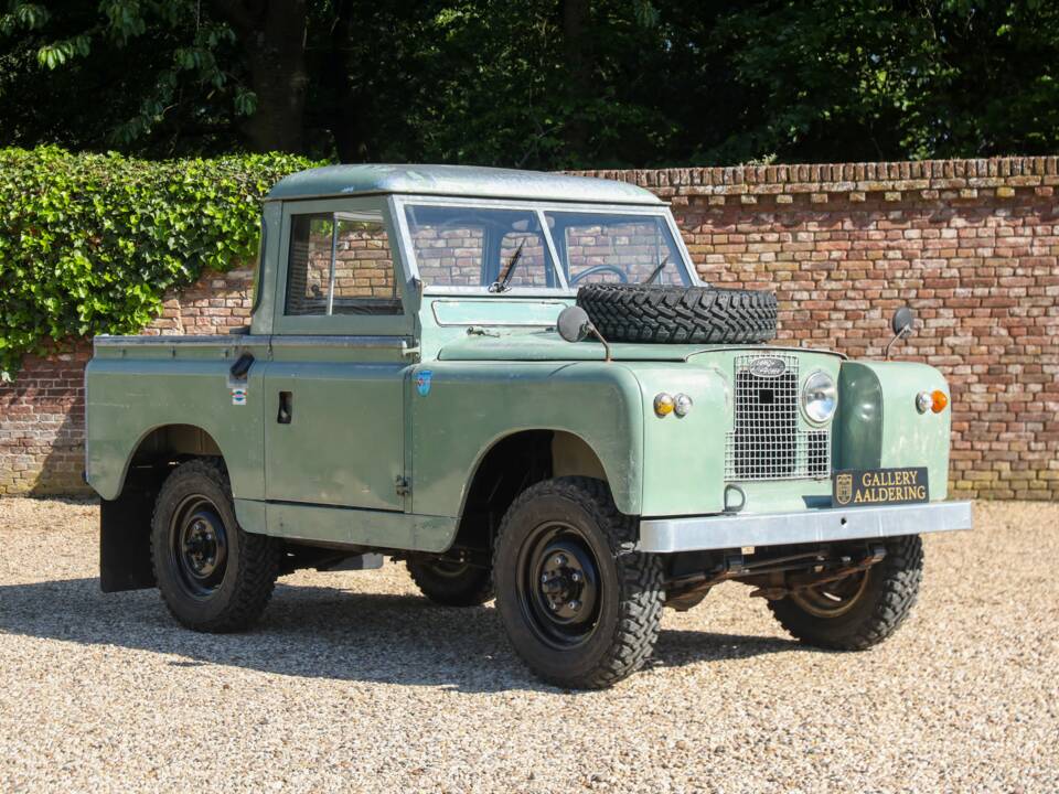 Image 12/50 of Land Rover 88 (1965)