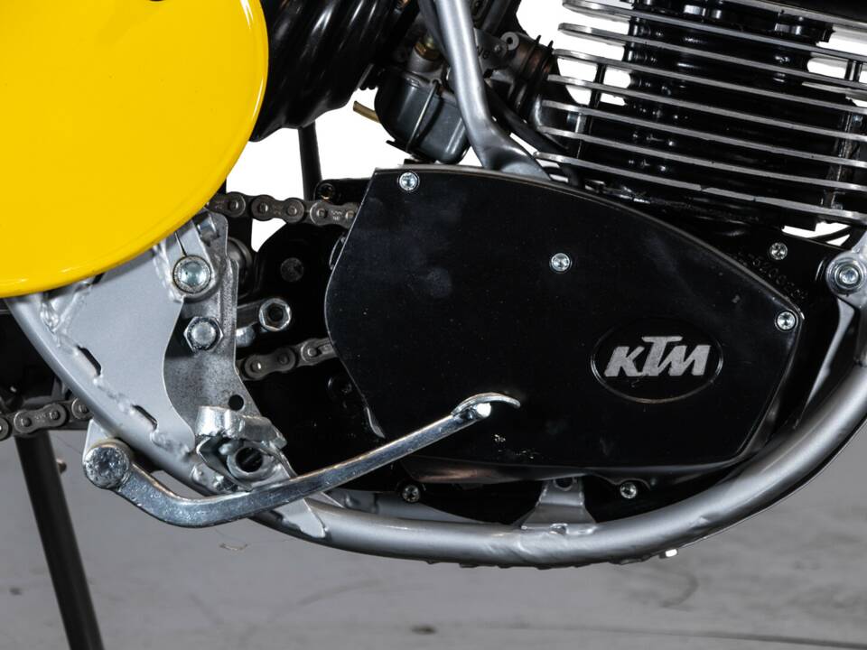 Image 8/19 of KTM 175 GS (1972)