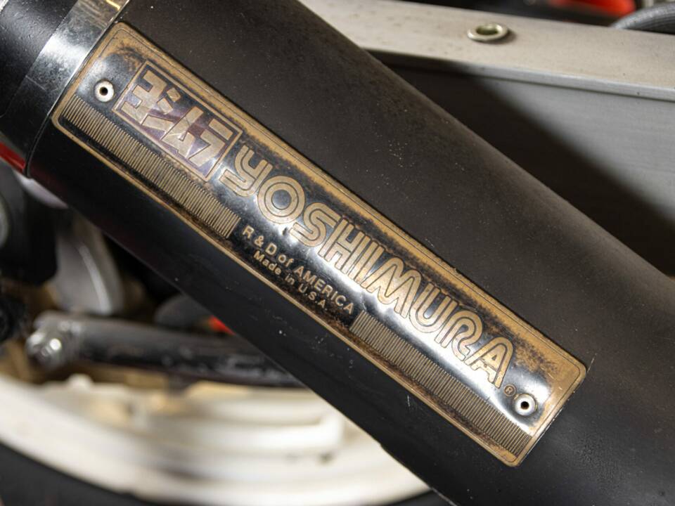 Bild 32/50 von Yamaha FZ 750 (1986)