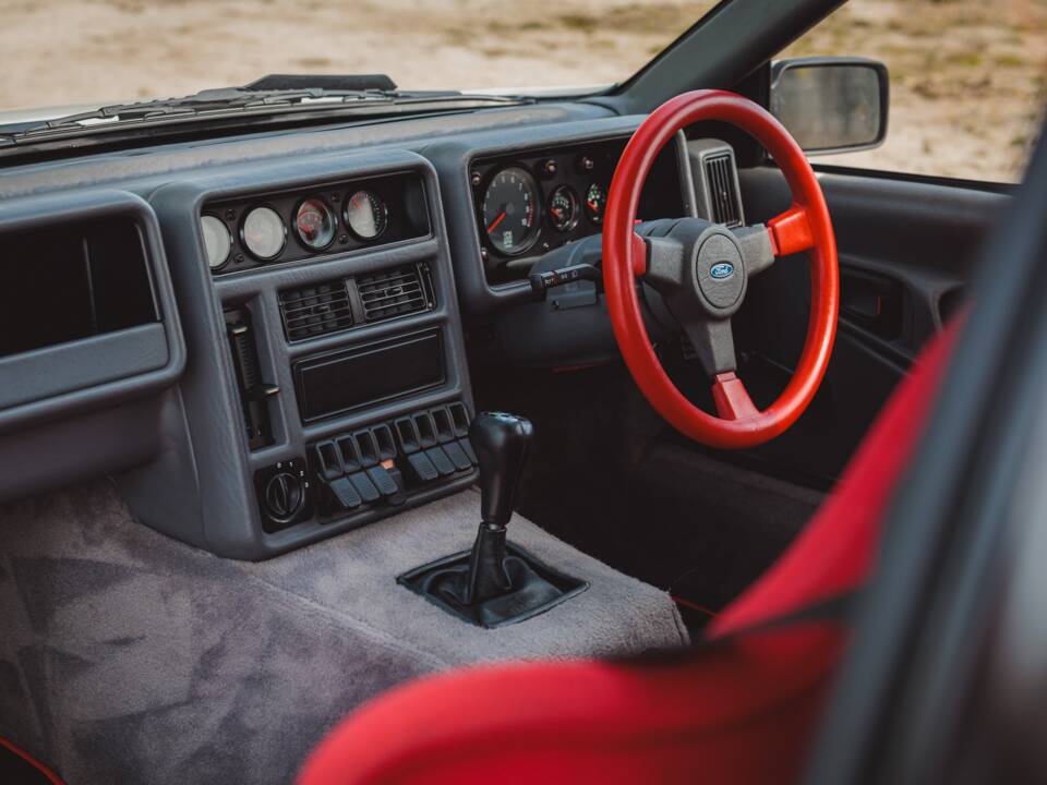 Image 44/50 of Ford Sierra RS Cosworth (1987)