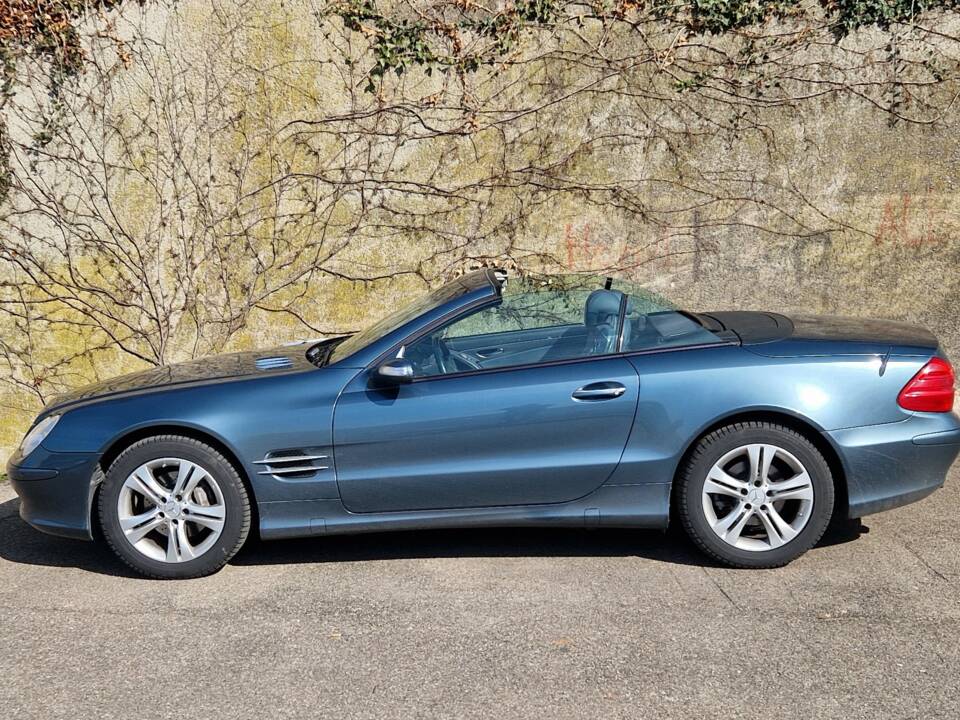 Image 8/26 de Mercedes-Benz SL 350 (2004)