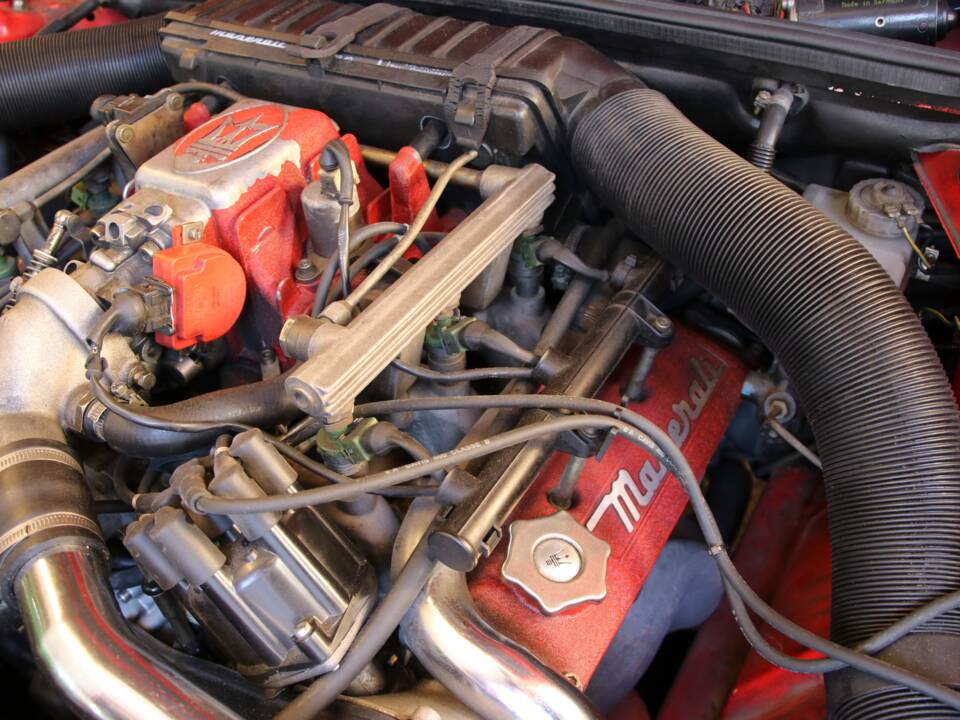 Bild 27/35 von Maserati Spyder (1991)