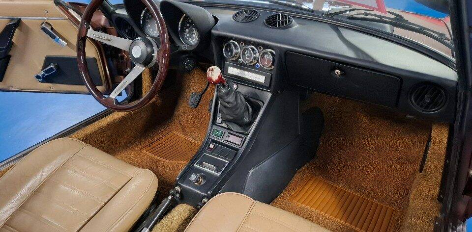 Image 25/43 of Alfa Romeo 2000 Spider Veloce (1982)