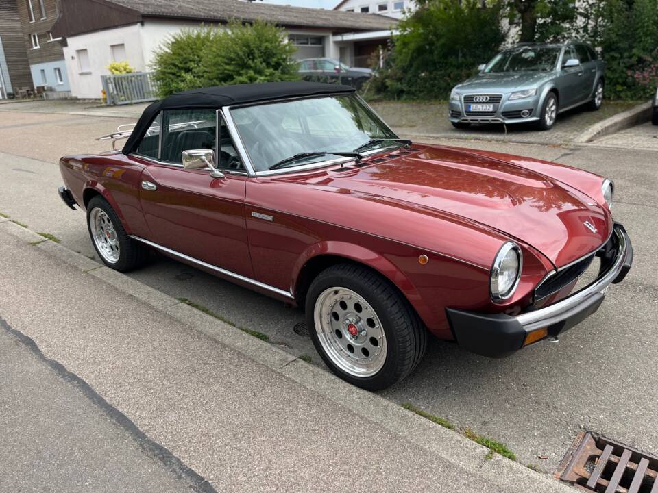 Image 4/14 of FIAT 124 Spider Volumex (1984)