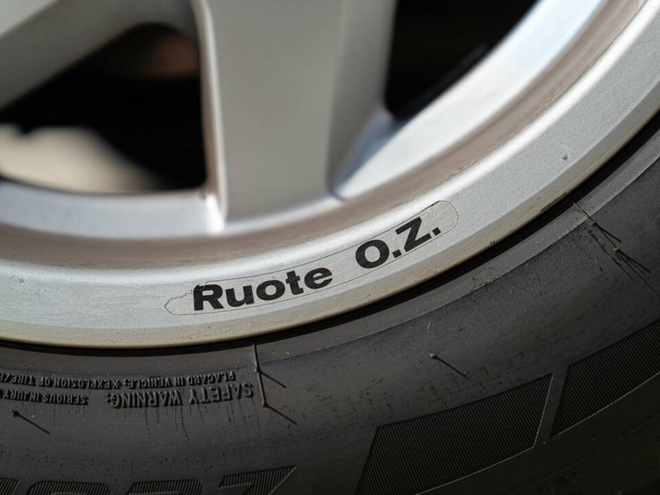 Image 27/50 of Lotus Esprit SE (1993)