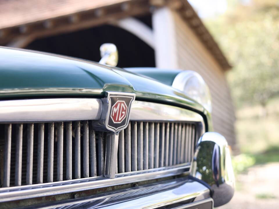 Bild 42/50 von MG MGB GT (1967)
