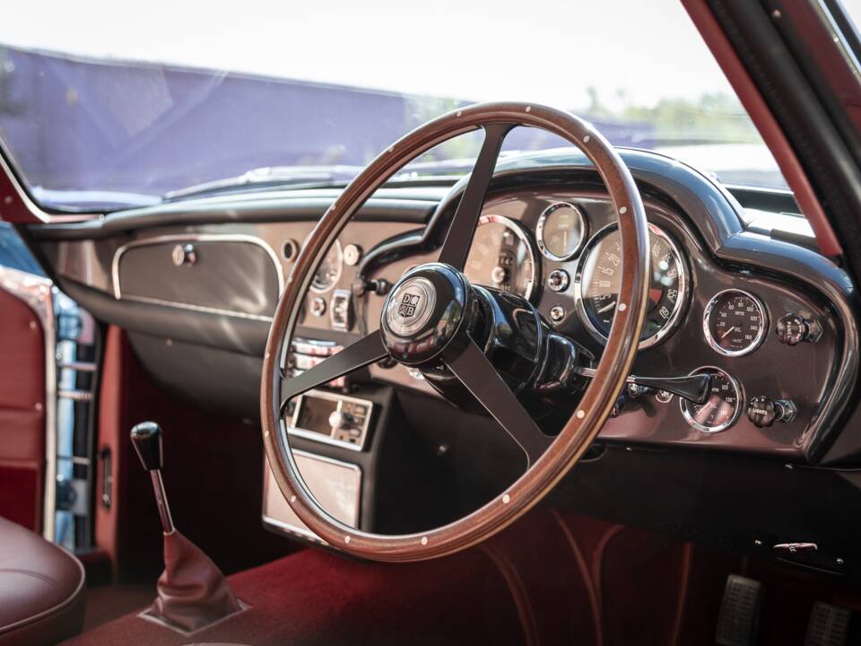Imagen 29/43 de Aston Martin DB 6 Vantage (1967)