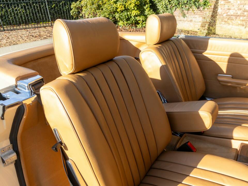 Bild 36/50 von Mercedes-Benz 380 SL (1982)