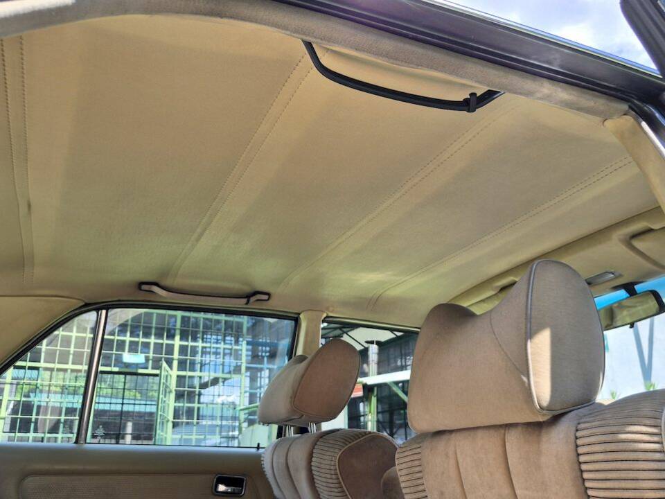 Image 57/71 of Mercedes-Benz 240 D (1980)