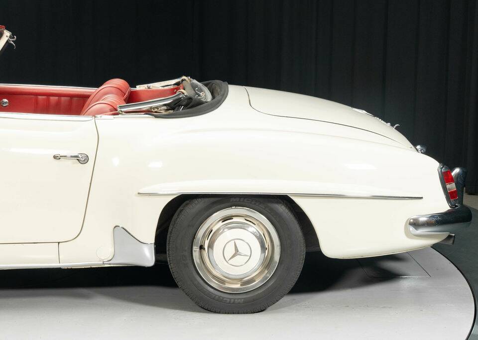 Image 8/8 of Mercedes-Benz 190 SL (1959)
