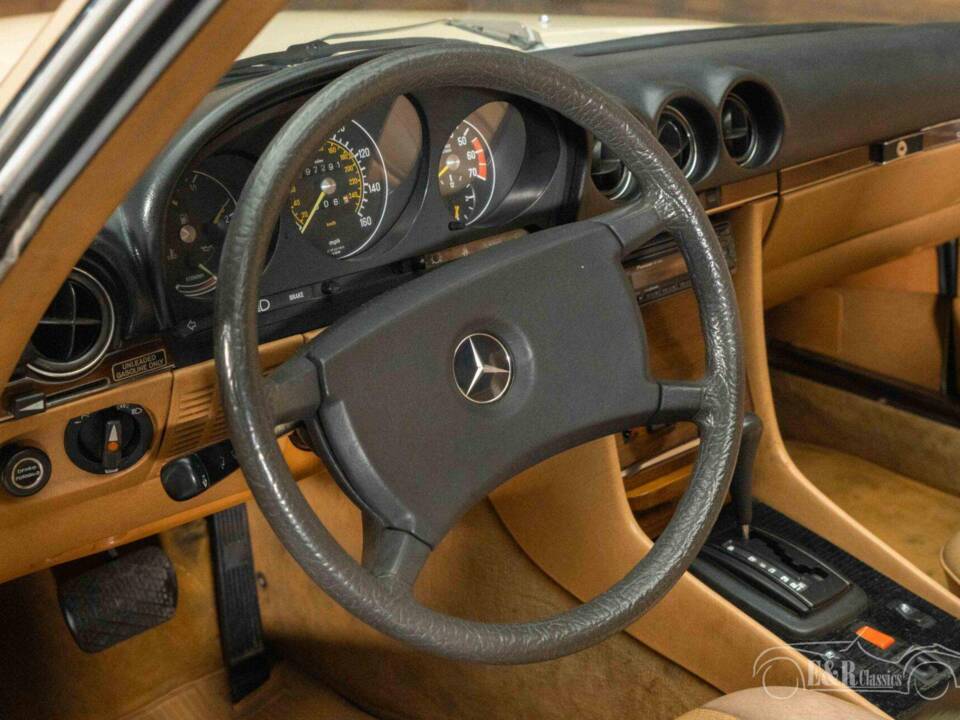 Immagine 15/29 di Mercedes-Benz 380 SL (1983)