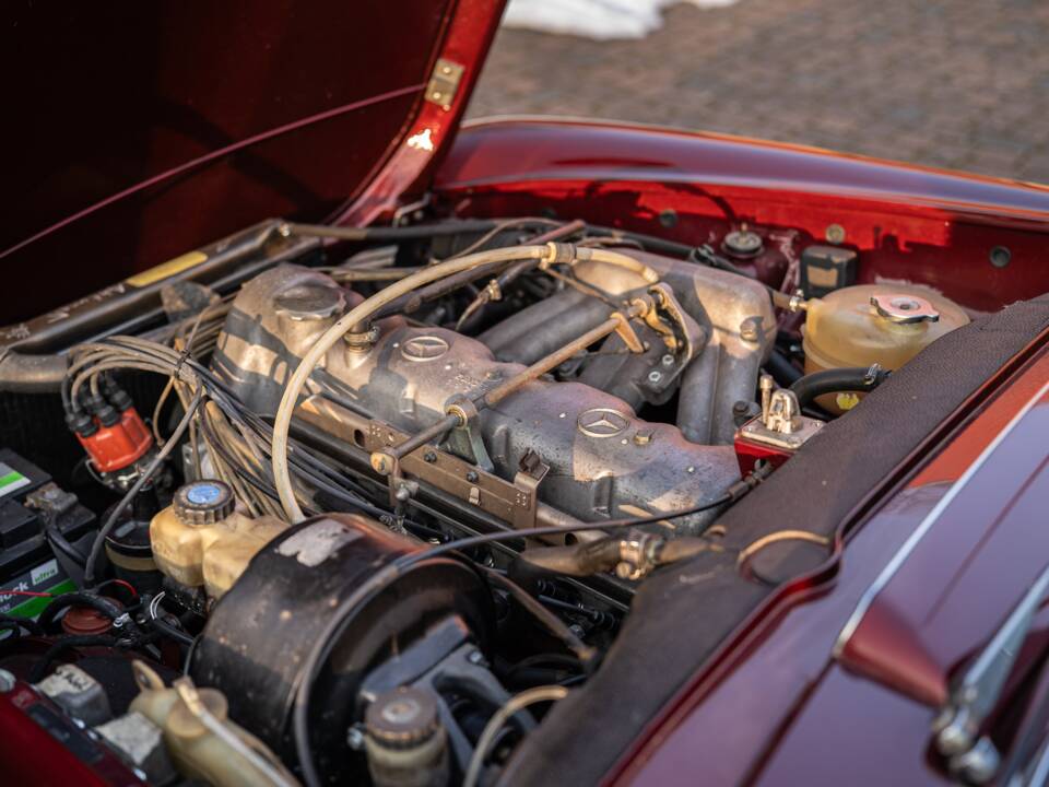 Image 8/70 de Mercedes-Benz 230 SL (1966)