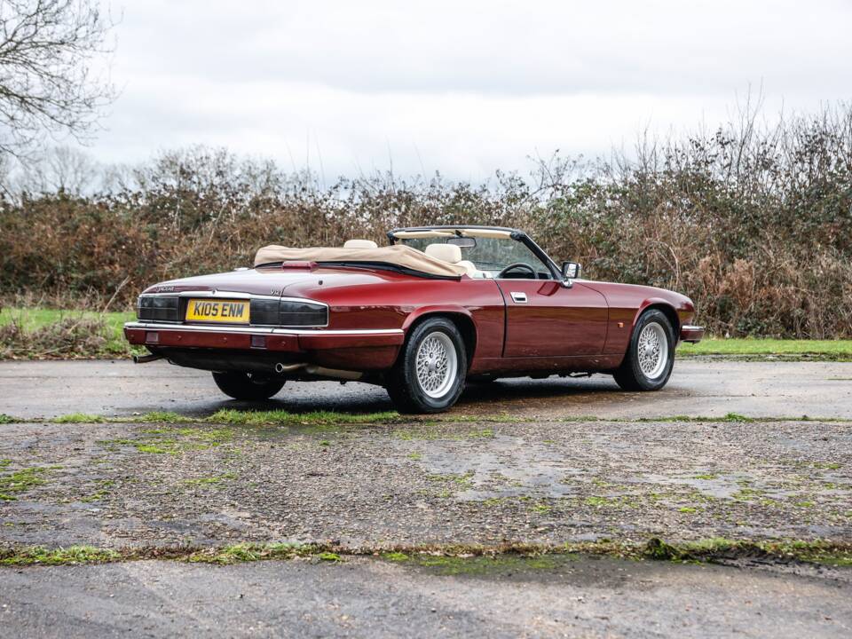 Image 10/45 of Jaguar XJS 5.3 V12 (1993)