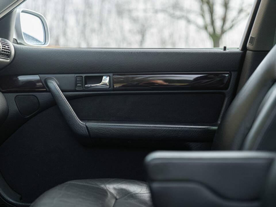 Bild 31/50 von Audi A6 Avant 2.0 quattro (1995)