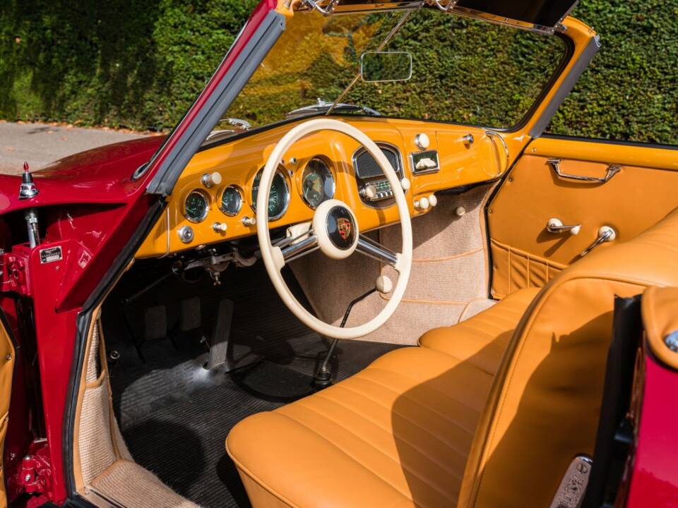 Image 37/50 de Porsche 356 1500 (1954)