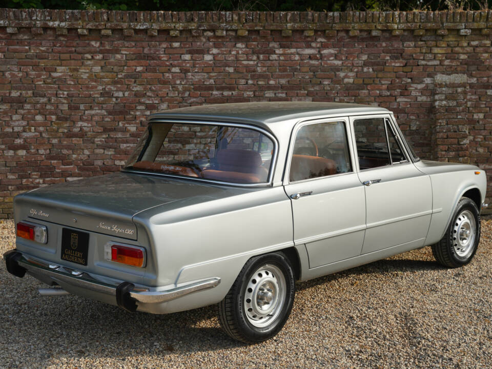 Imagen 48/50 de Alfa Romeo Giulia Nuova Super 1300 (1978)