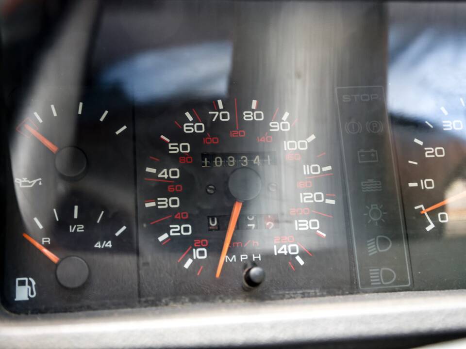 Bild 9/33 von Peugeot 205 GTi 1.9 (1987)