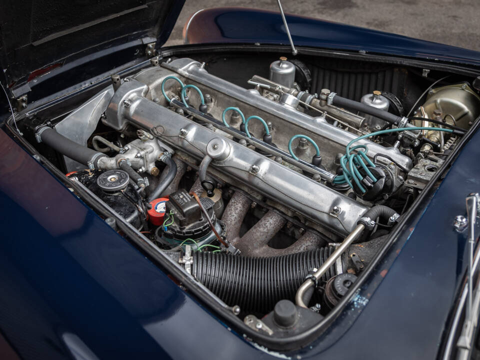Image 37/72 de Aston Martin DB 4 (1962)