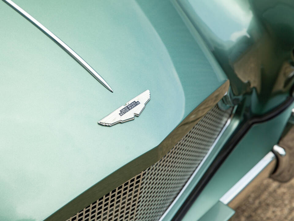 Immagine 7/50 di Aston Martin DB 4 Prototype (1957)