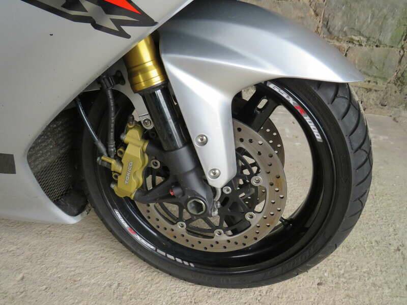 Imagen 29/41 de Suzuki DUMMY (2003)