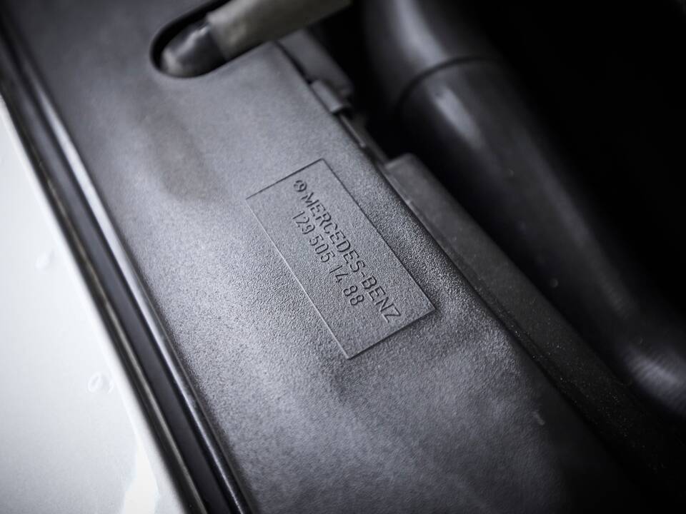 Immagine 85/95 di Mercedes-Benz SL 600 (1998)