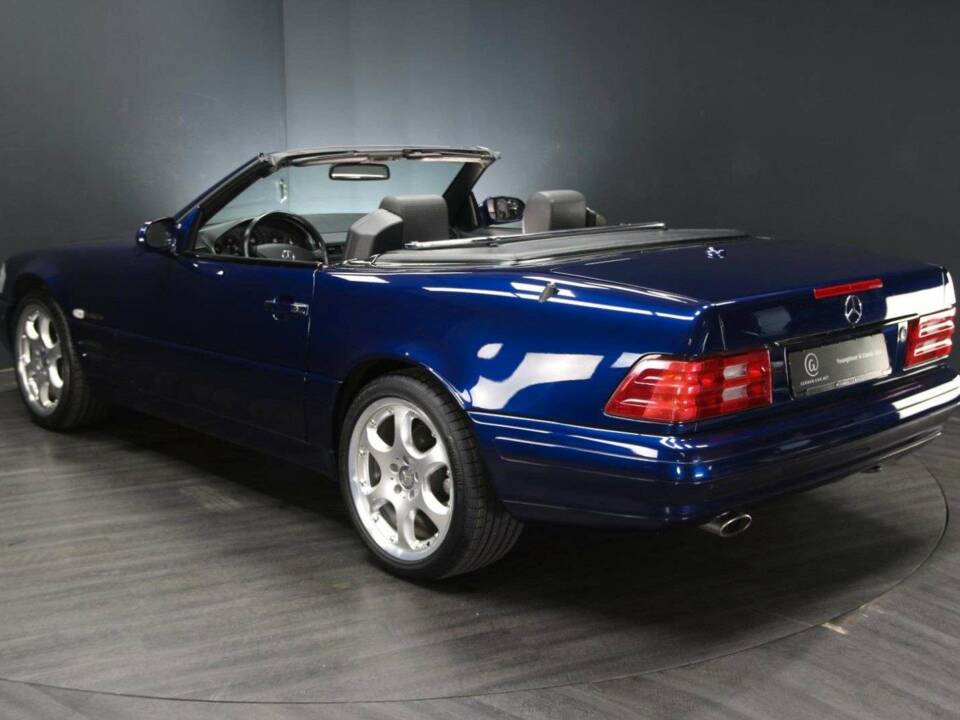Image 7/49 of Mercedes-Benz SL 500 (2000)