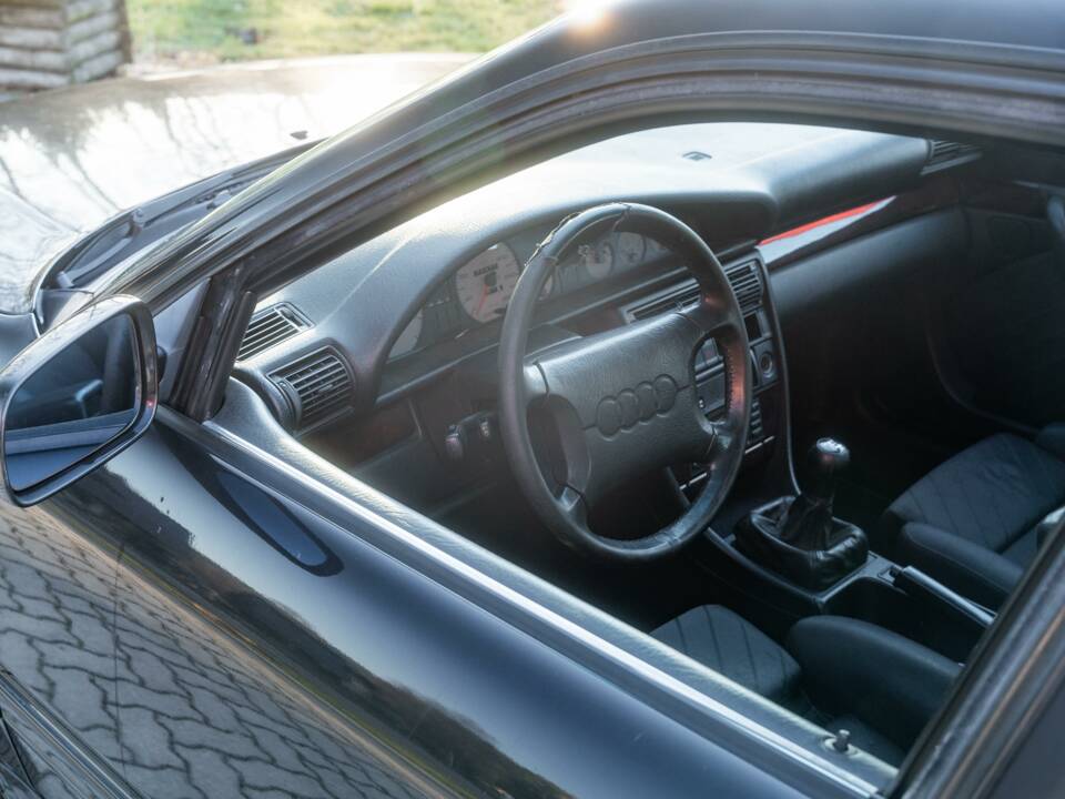 Afbeelding 54/73 van Audi 100 S4 Quattro (1993)