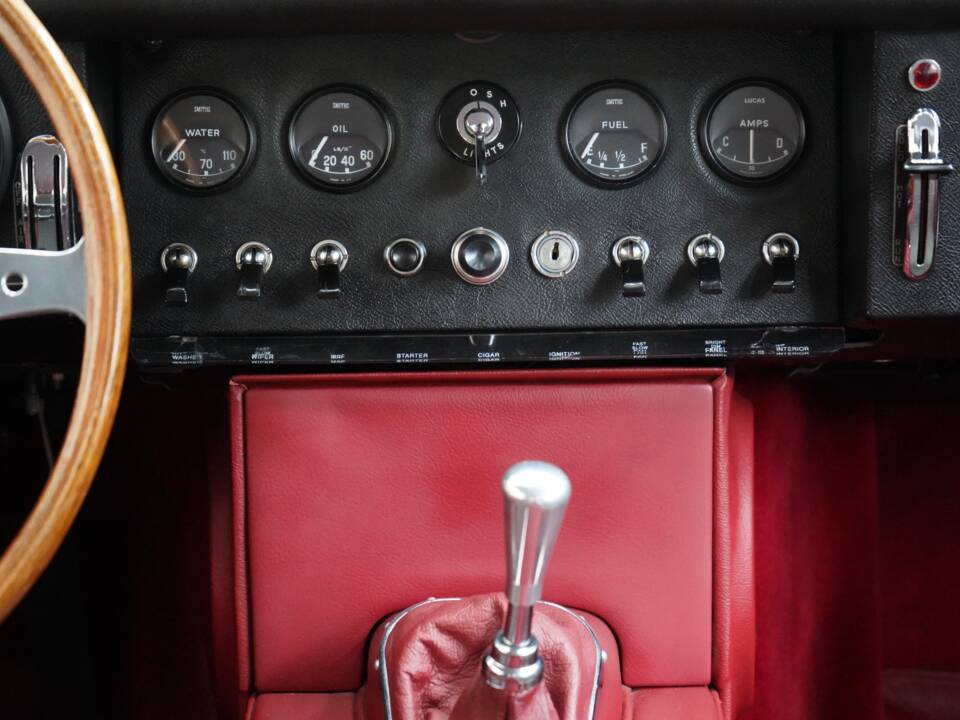 Afbeelding 4/44 van Jaguar E-Type 3.8 (1963)
