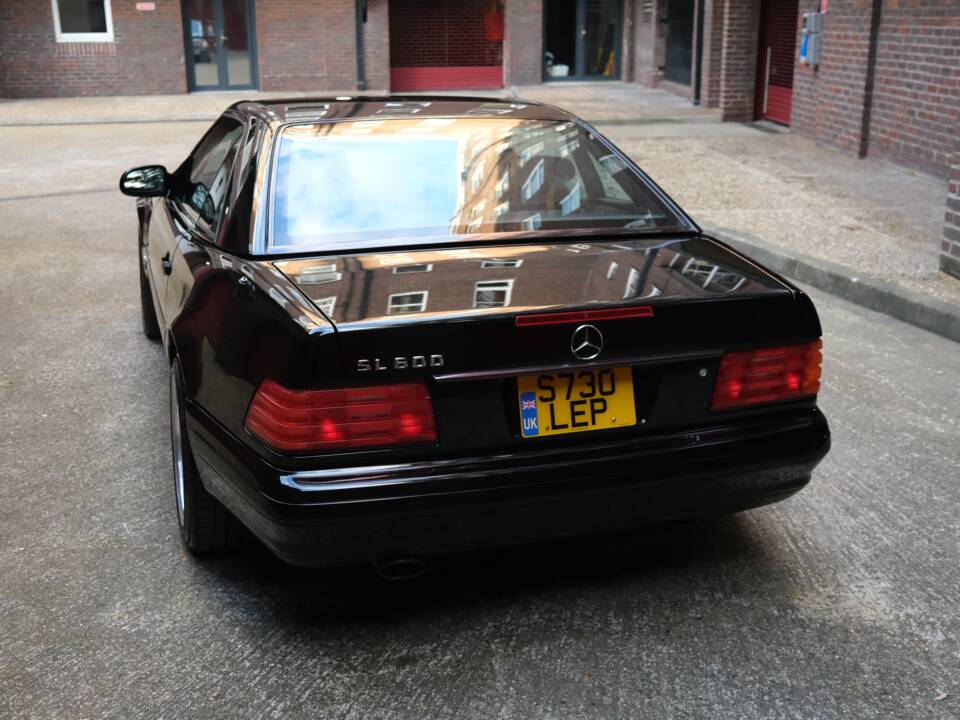 Image 13/100 of Mercedes-Benz SL 600 (1998)