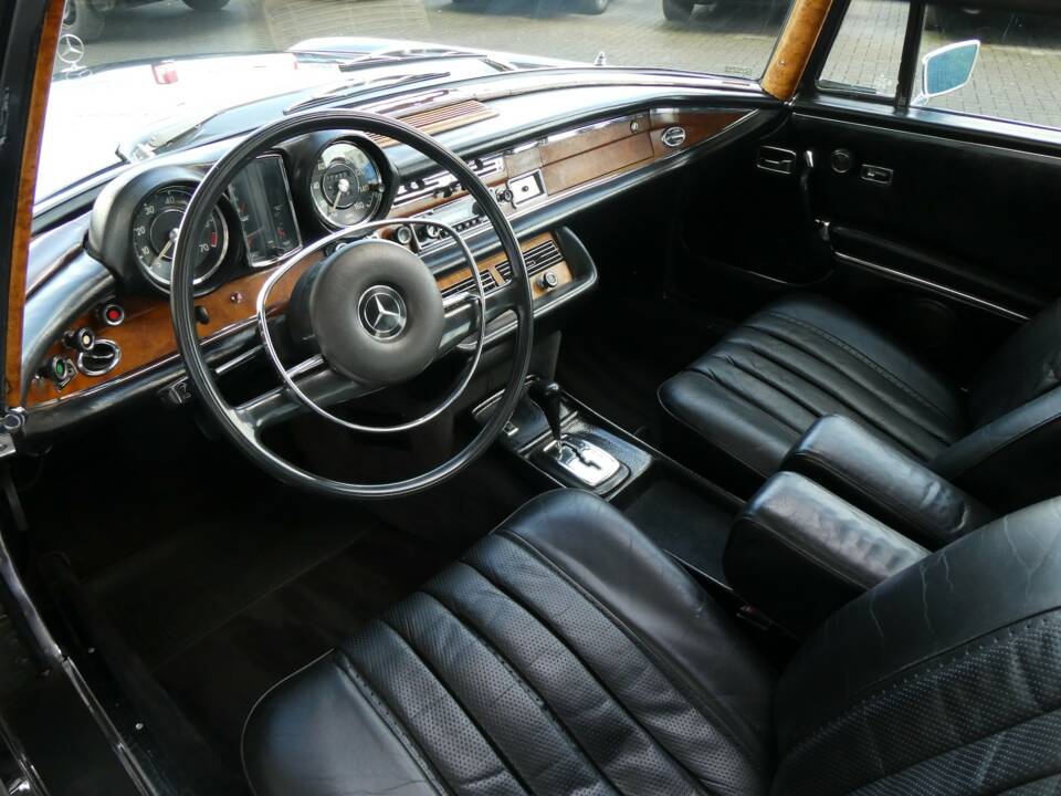 Bild 8/20 von Mercedes-Benz 280 SE 3,5 (1970)