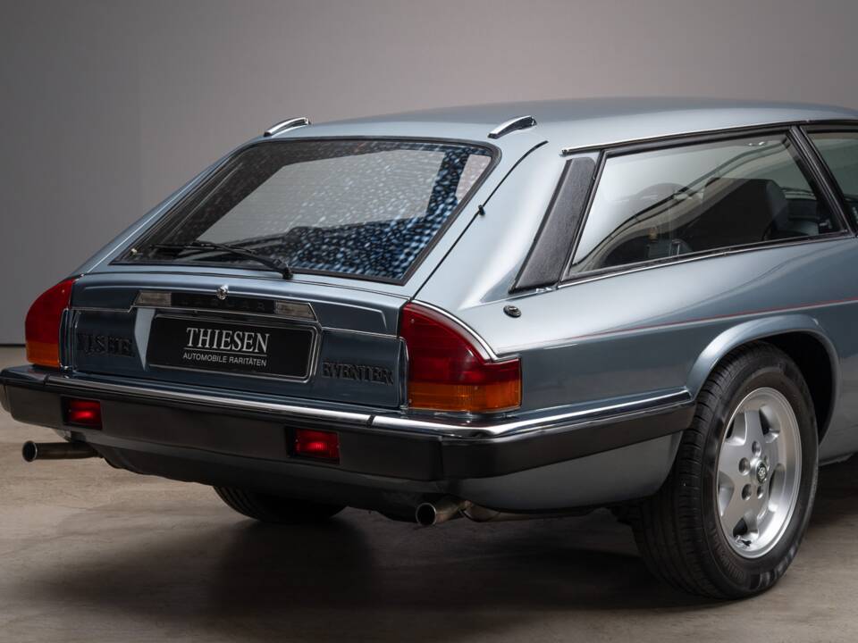 Image 8/26 of Jaguar XJ-S V12 Lynx Eventer (1985)