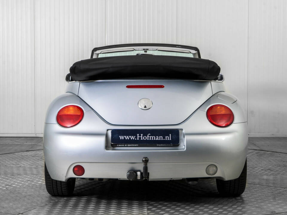 Bild 13/50 von Volkswagen New Beetle 2.0 (2003)