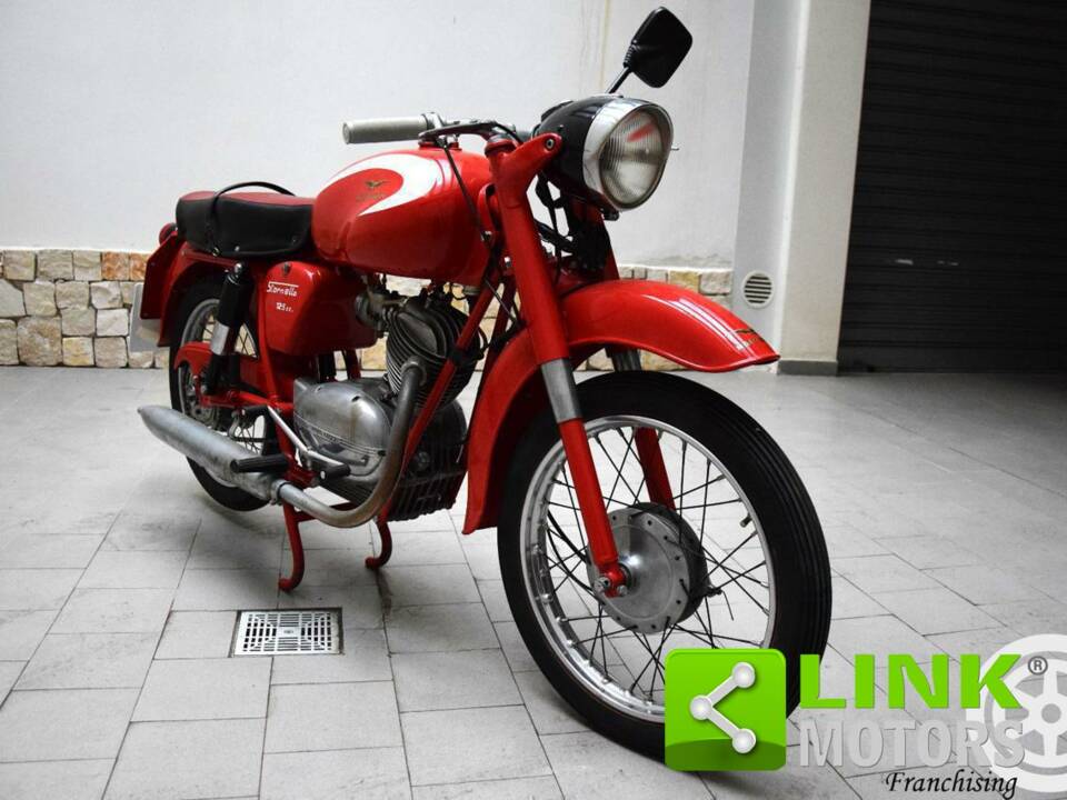 Afbeelding 8/10 van Moto Guzzi DUMMY (1960)