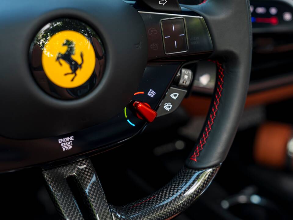 Image 22/37 of Ferrari SF90 Spider (2023)