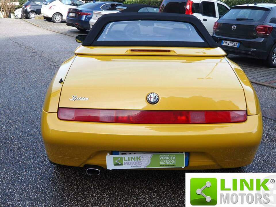 Bild 7/10 von Alfa Romeo Spider 1.8 Twin Spark (2000)