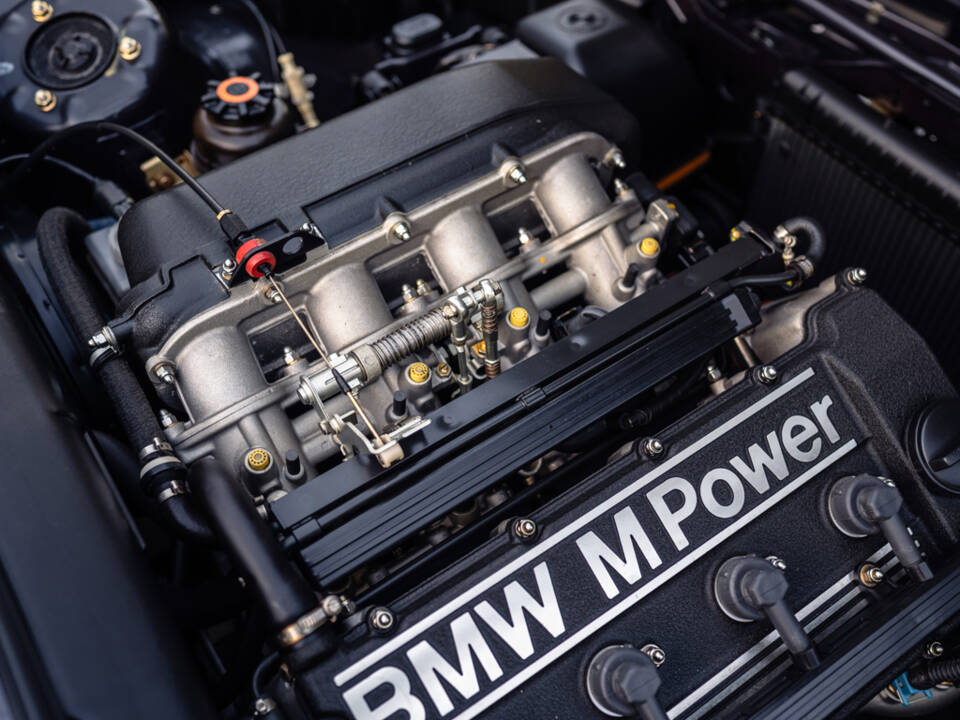 Image 47/50 de BMW M3 (1989)