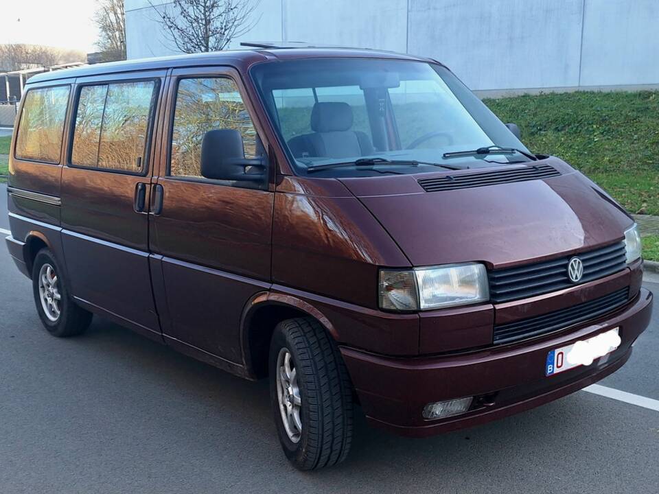 Imagen 3/8 de Volkswagen T4 Multivan 2.5 (1993)