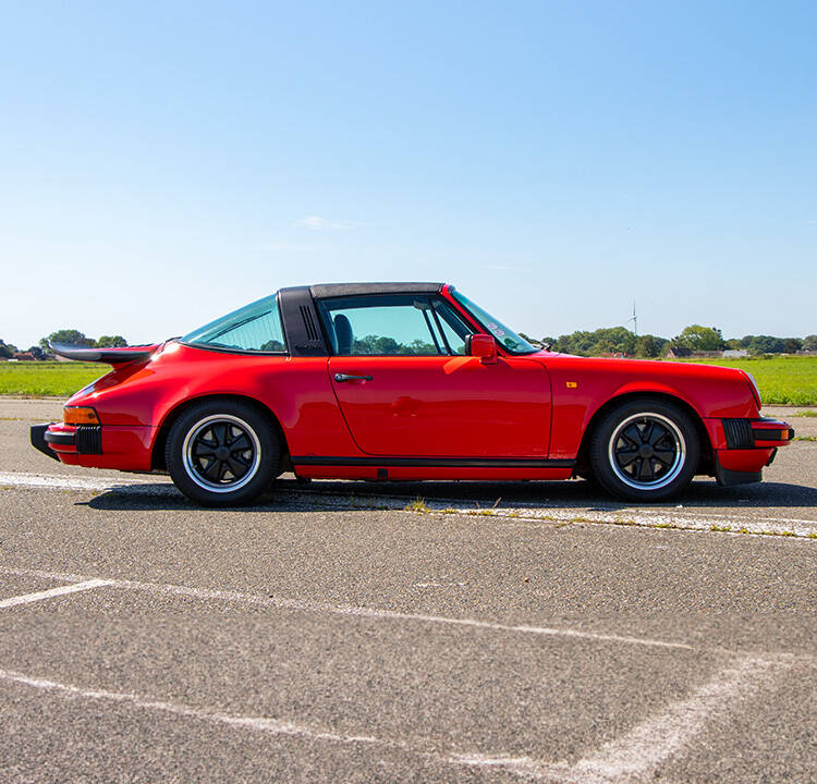 Imagen 5/35 de Porsche 911 Carrera 3.2 (1985)