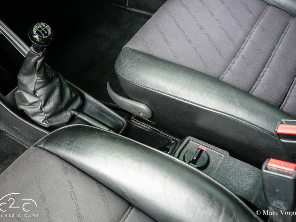 Image 11/63 of Porsche 911 Carrera 3.2 (1986)