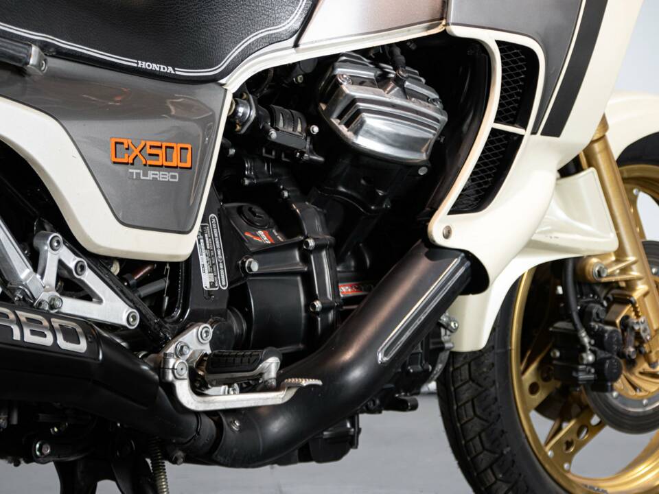 Image 37/50 of Honda CX 500 Turbo (1982)