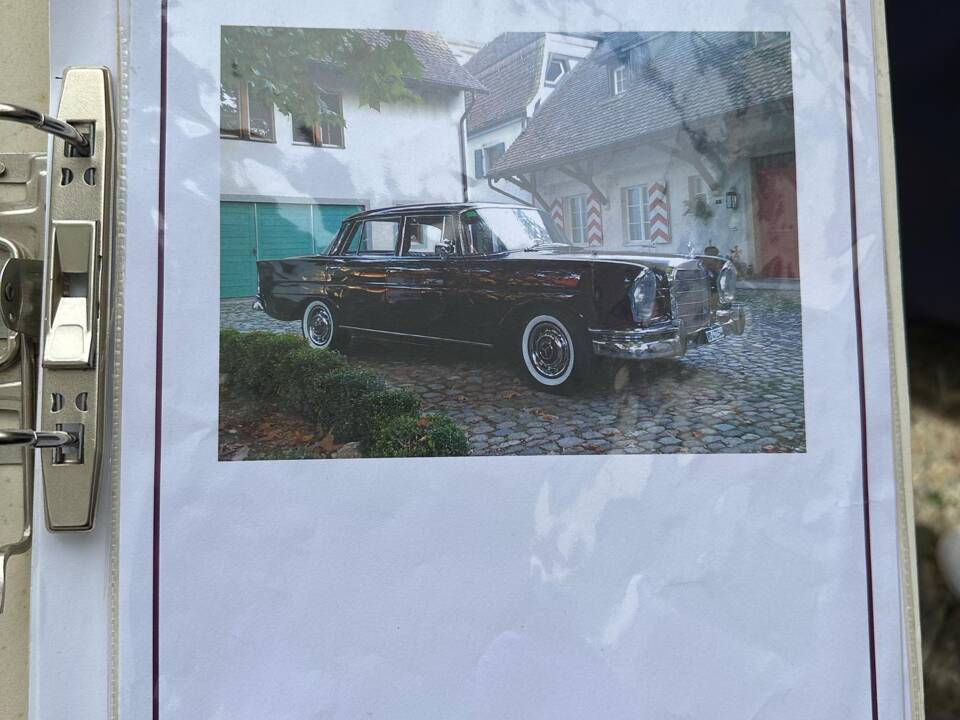 Bild 12/12 von Mercedes-Benz 220 SE b (1965)