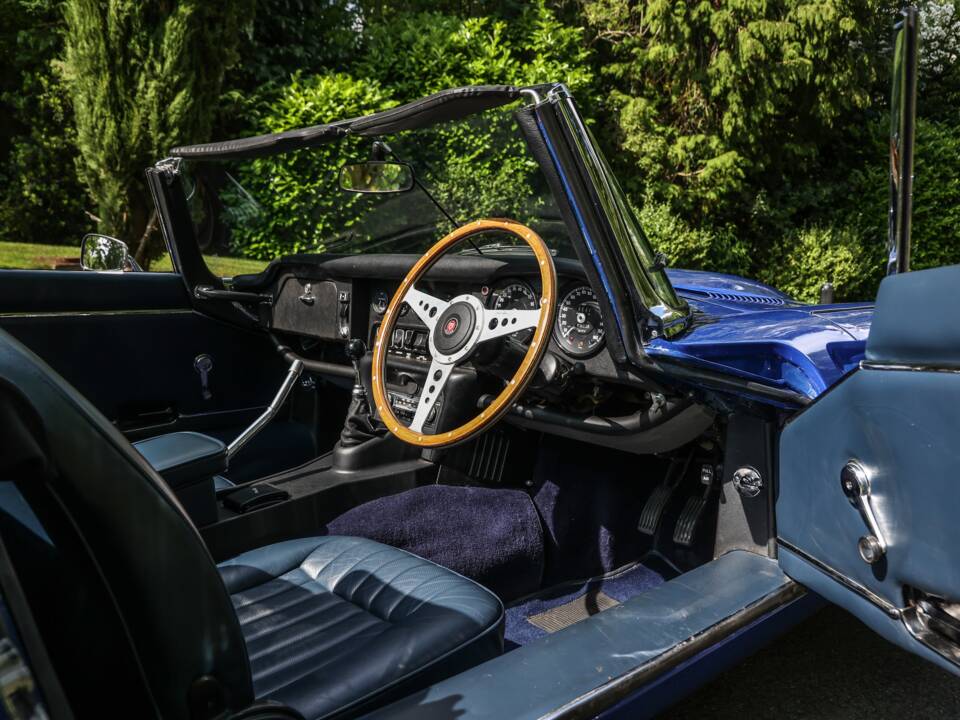 Image 35/43 de Jaguar Type E V12 (1974)